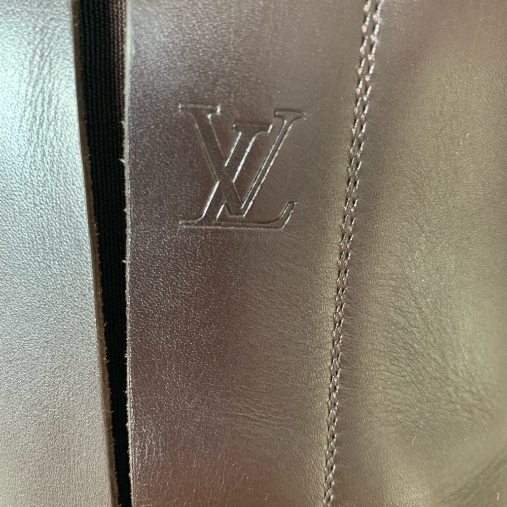 Authentic Louis Vuitton Men’s Wall St Chelsea Boot - Picture 6 of 8
